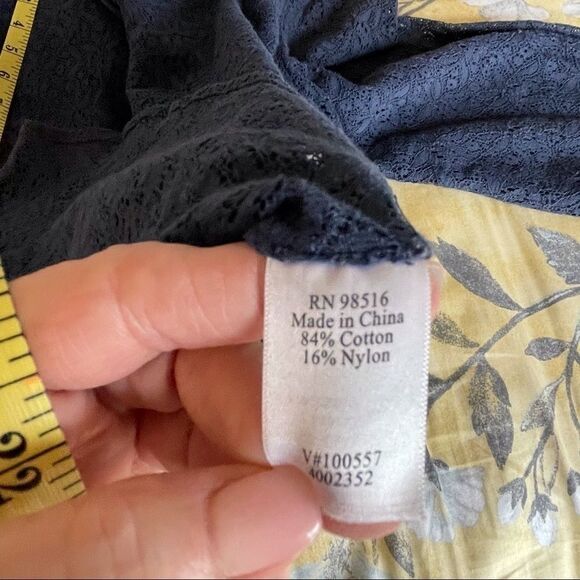 Coldwater‎ Creek Blue Eyelet Lace Blouse - Medium - Picture 10 of 12